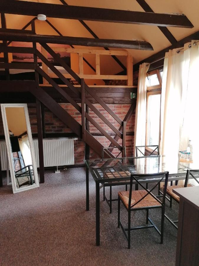 Pension Riverside In Leverkusen Hitdorf Am Rhein - Zentral An Der A1 Und 59 Exterior photo