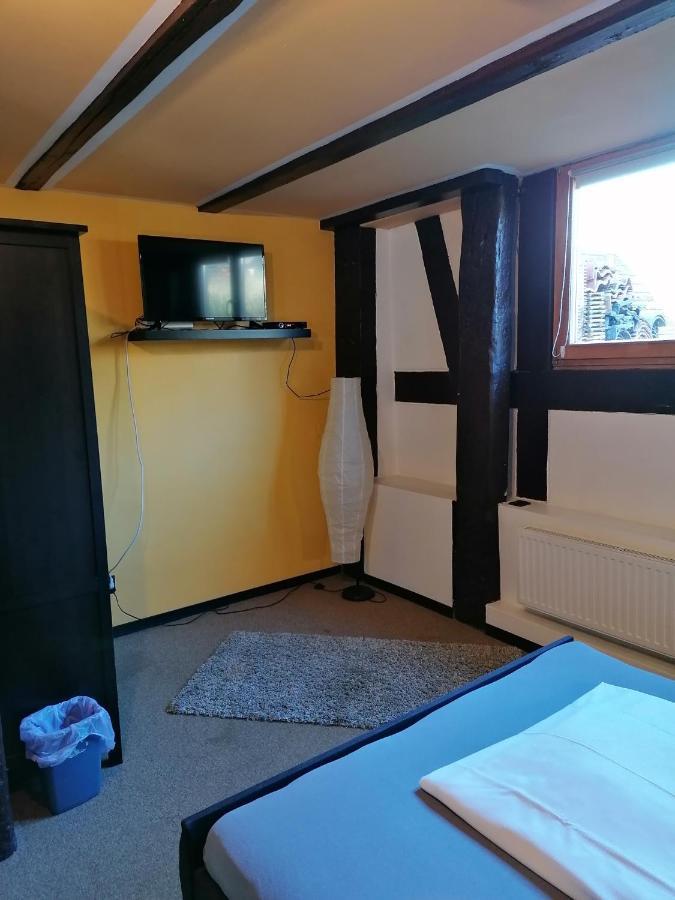Pension Riverside In Leverkusen Hitdorf Am Rhein - Zentral An Der A1 Und 59 Exterior photo