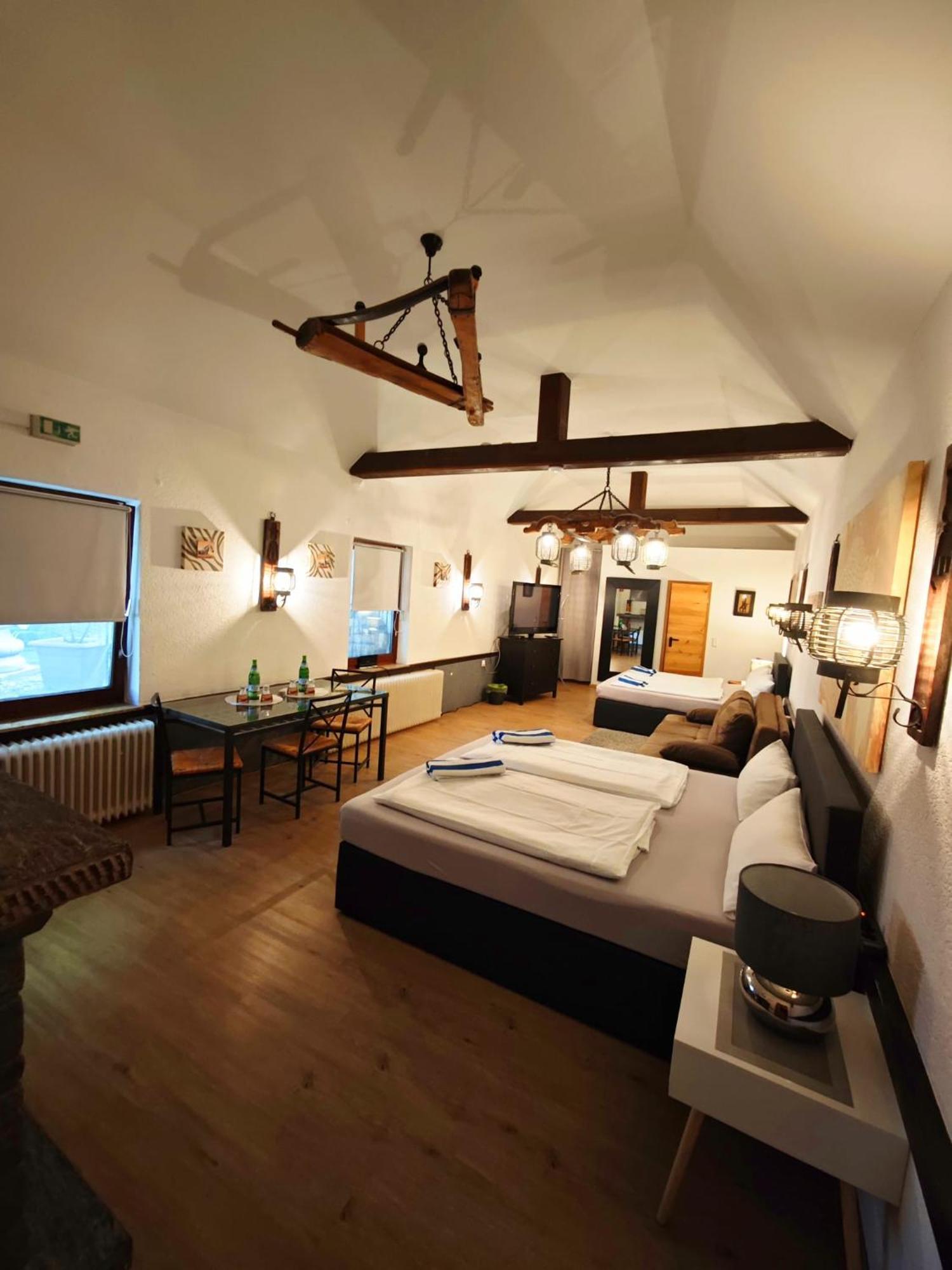 Pension Riverside In Leverkusen Hitdorf Am Rhein - Zentral An Der A1 Und 59 Exterior photo