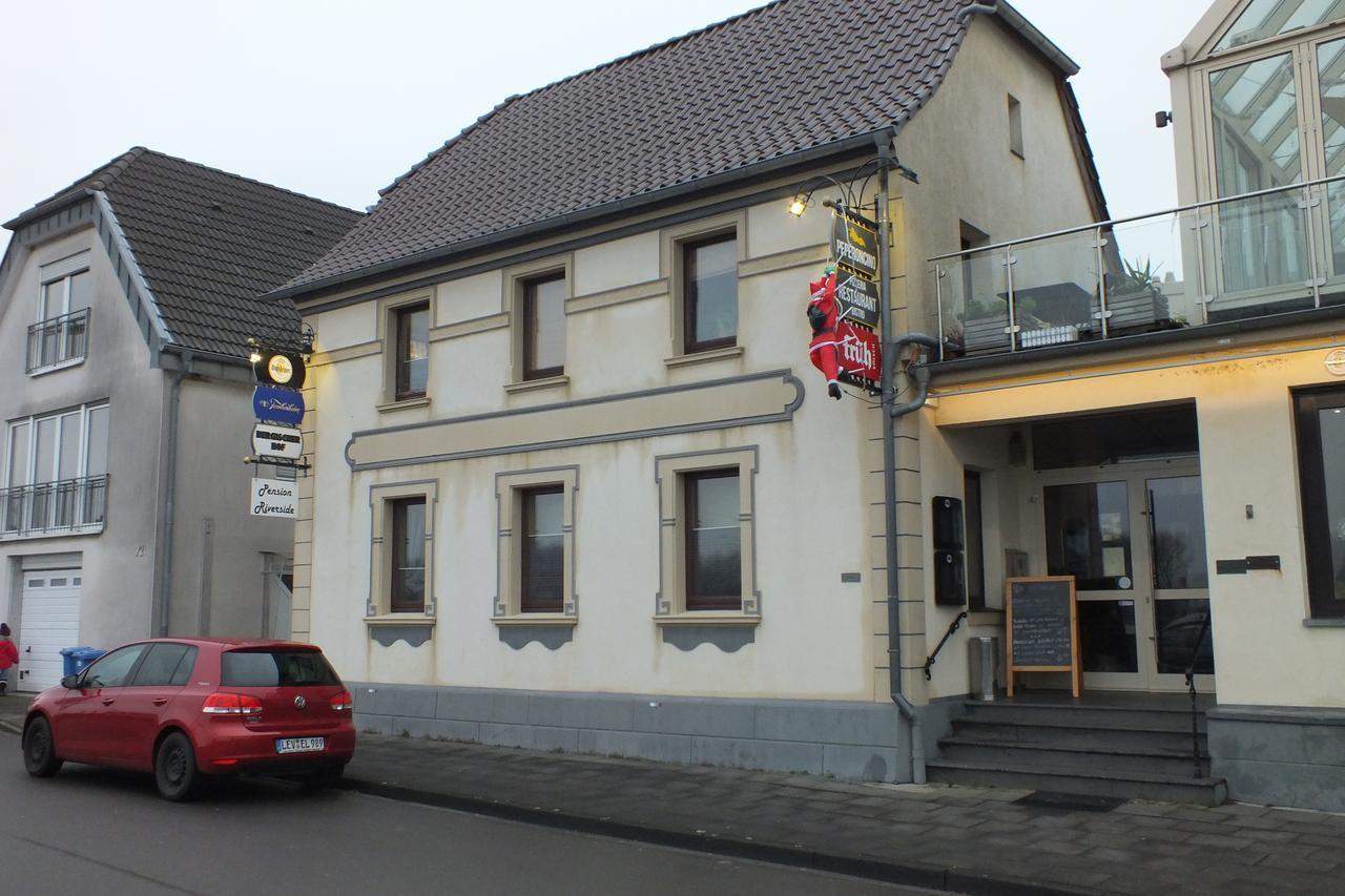 Pension Riverside In Leverkusen Hitdorf Am Rhein - Zentral An Der A1 Und 59 Exterior photo