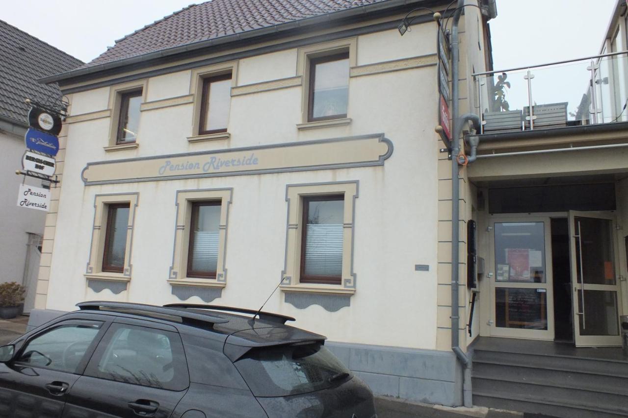 Pension Riverside In Leverkusen Hitdorf Am Rhein - Zentral An Der A1 Und 59 Exterior photo