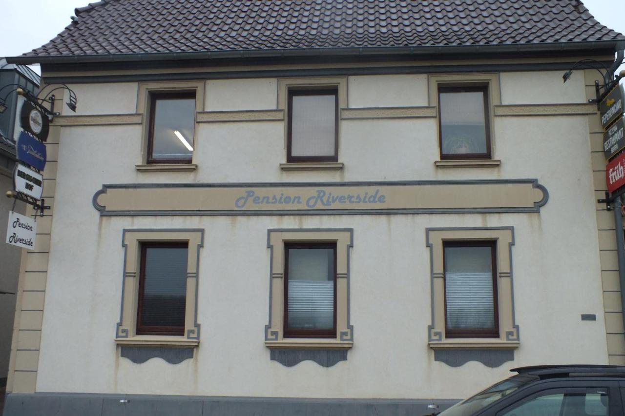 Pension Riverside In Leverkusen Hitdorf Am Rhein - Zentral An Der A1 Und 59 Exterior photo